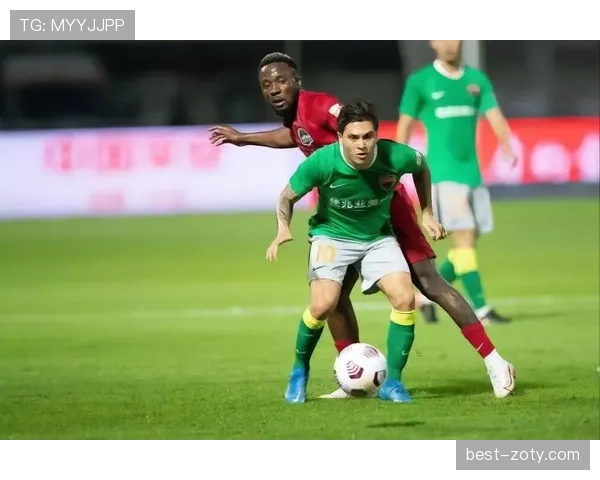 技术特点与踢法风格争议解析