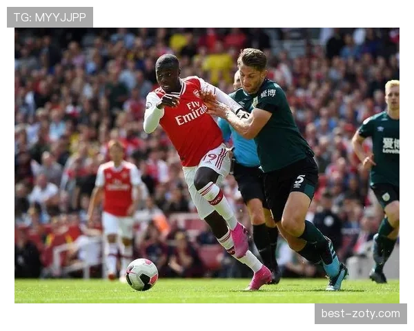 帕利尼亚中场对抗能力解析：面对阿森纳时的防守效率与局限